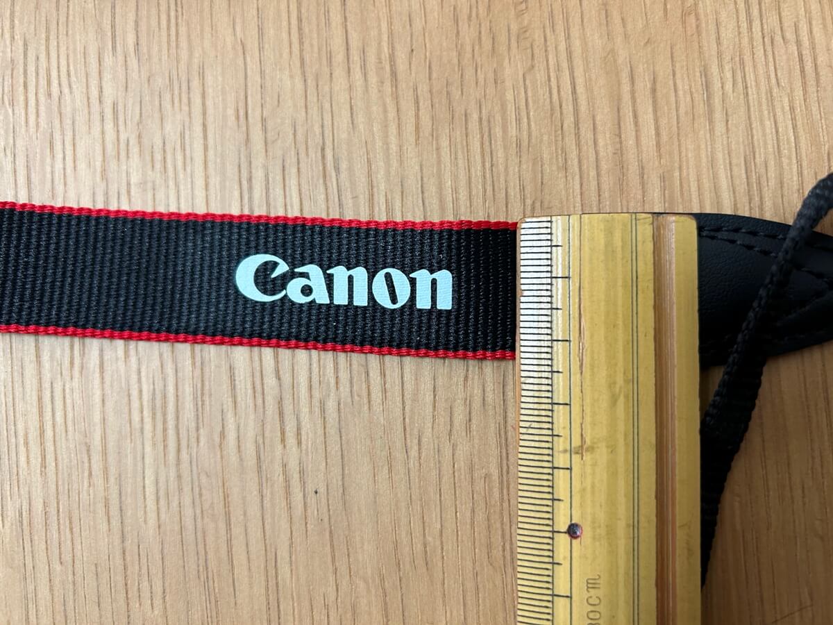 ネックストラップ EM-200DBの幅は23mm